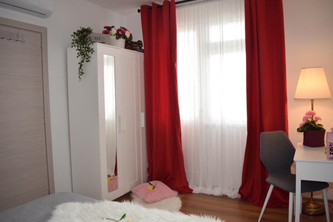 Apartment Trixi Pula Ngoại thất bức ảnh