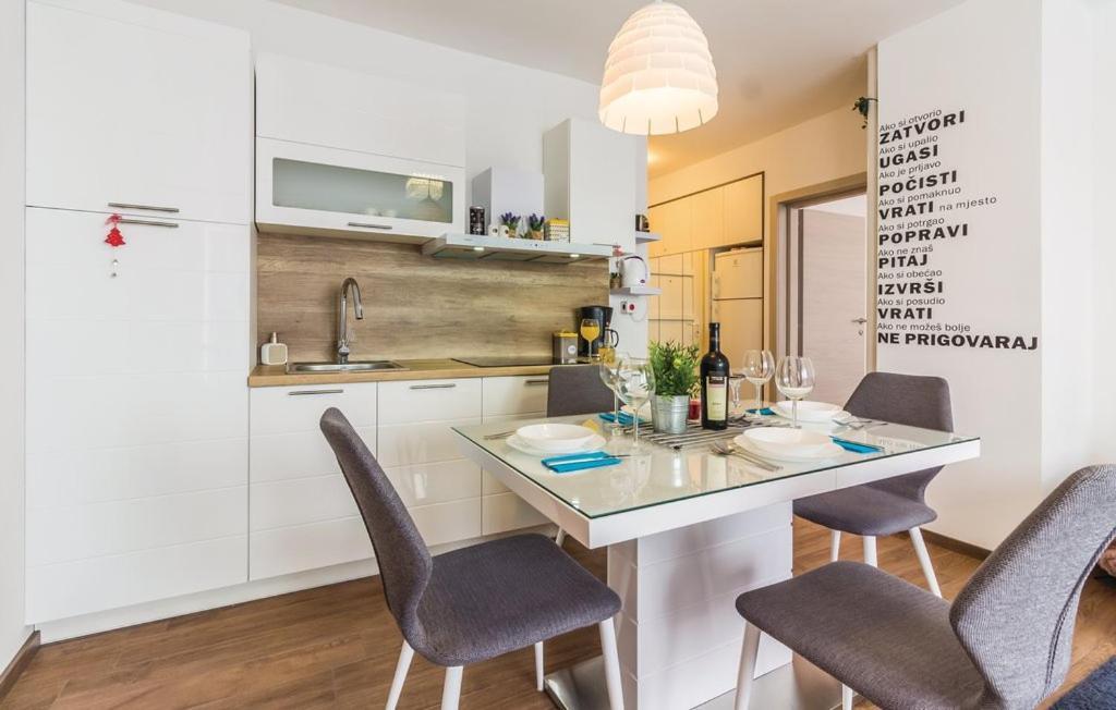 Apartment Trixi Pula Ngoại thất bức ảnh